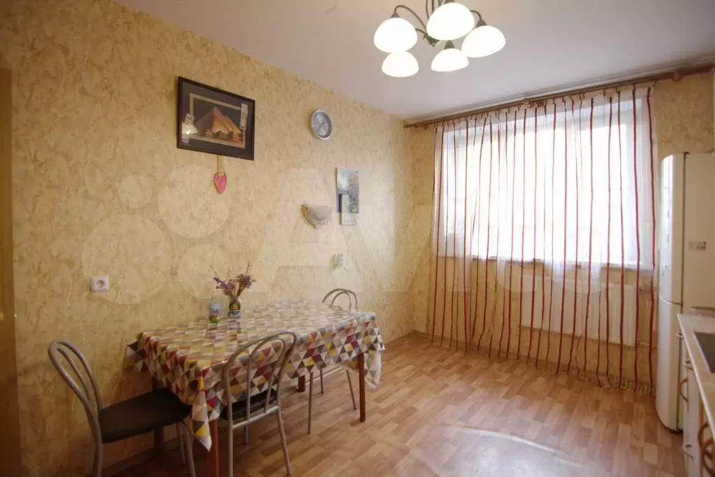 2-к. квартира, 60 м, 2/26 эт. - Фото 0