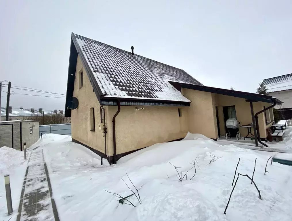 Дом в Новгородская область, Новгородский район, Савинское с/пос, пос. ... - Фото 1