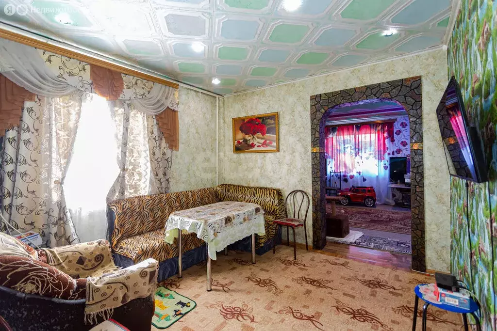 Дом в Новокузнецк, посёлок городского типа Абагур, улица Громовой ... - Фото 1