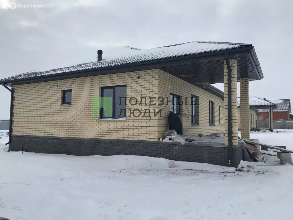 Дом в село Шагаровка, Рябиновая улица (130 м) - Фото 2