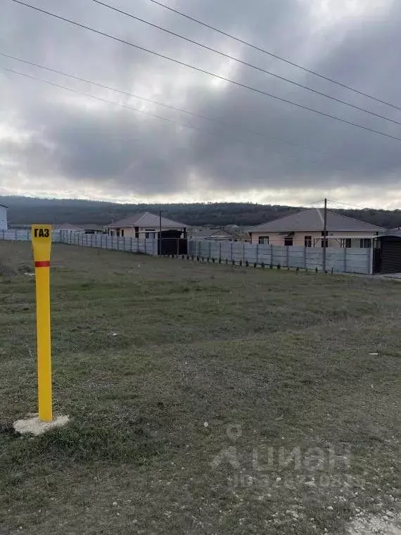 Участок в Крым, Симферопольский район, Добровское с/пос, с. Пионерское ... - Фото 1