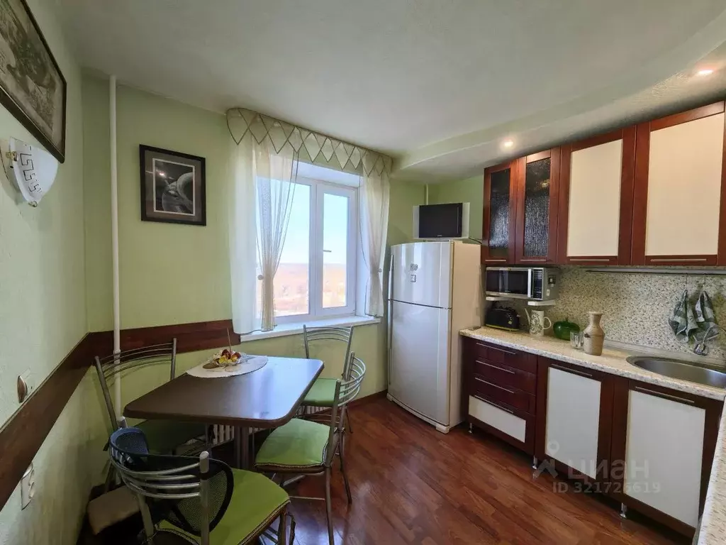 2-к кв. Коми, Сыктывкар Петрозаводская ул., 17 (51.7 м) - Фото 1