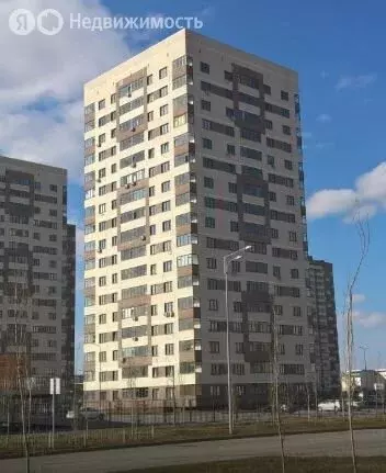 Квартира-студия: Тюмень, улица Раушана Абдуллина, 6 (28.8 м) - Фото 2