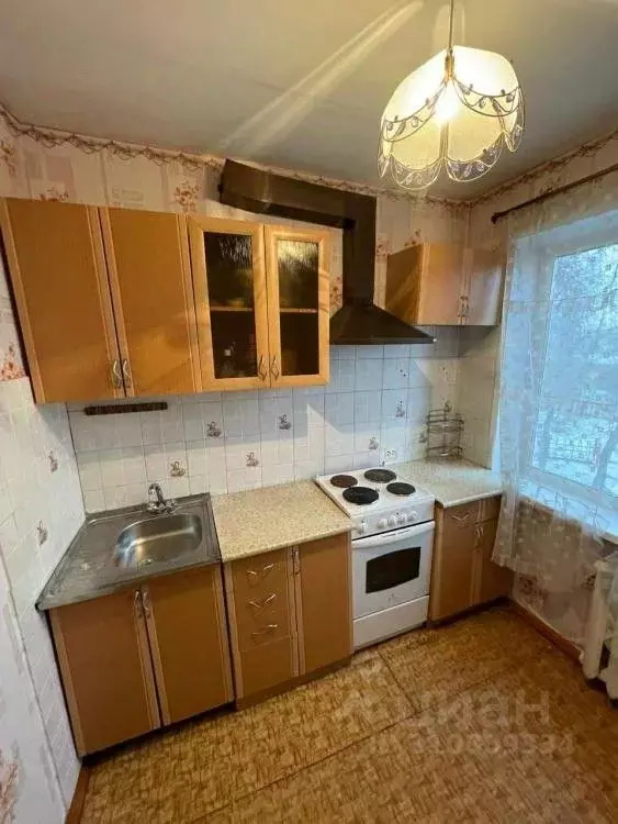 3-к кв. Хакасия, Абакан ул. Щетинкина, 46 (47.7 м) - Фото 0