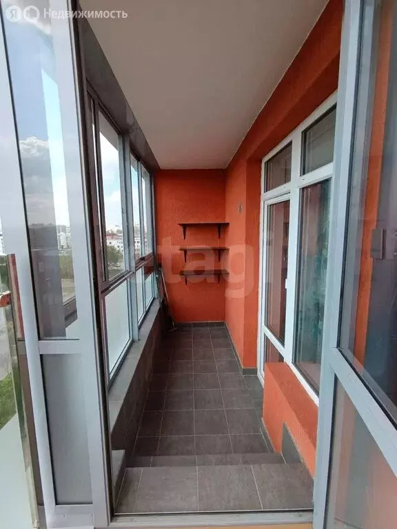 1-комнатная квартира: Тюмень, улица Владимира Бахарева, 1к1 (33.6 м) - Фото 2