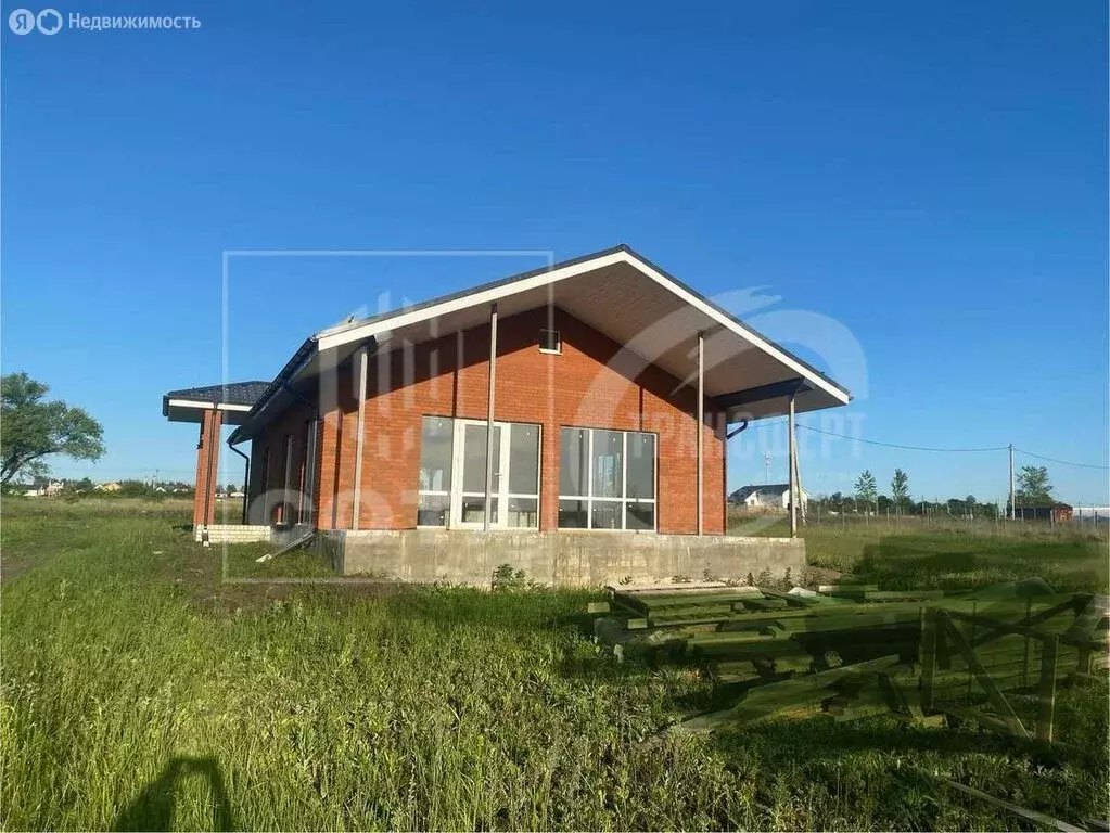 Дом в село Новоживотинное, Придонская улица, 42 (130 м) - Фото 1