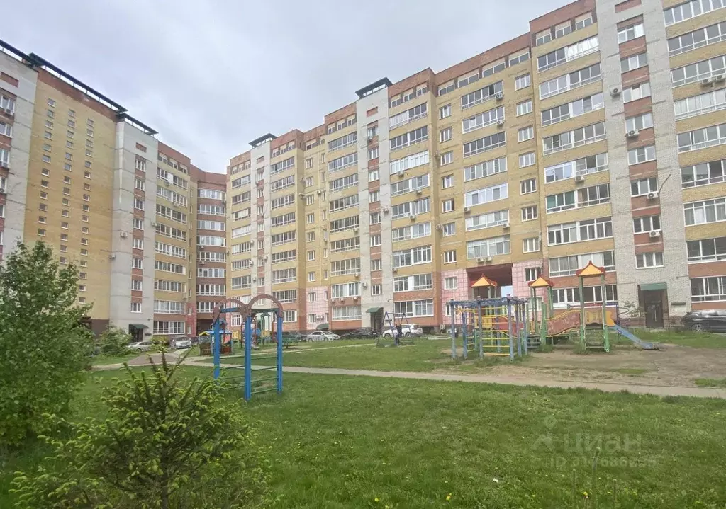 3-к кв. Омская область, Омск ул. Волховстроя, 24 (85.0 м) - Фото 0