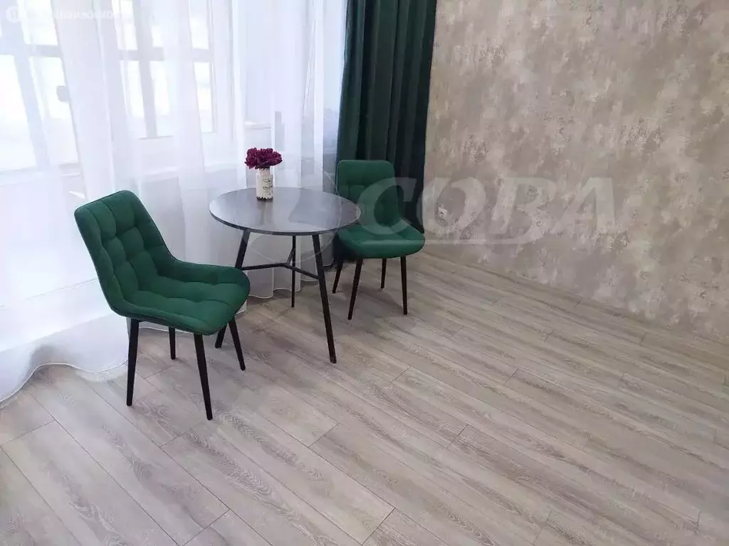 2-комнатная квартира: Тюмень, улица Игоря Комиссарова, 2 (54 м) - Фото 2