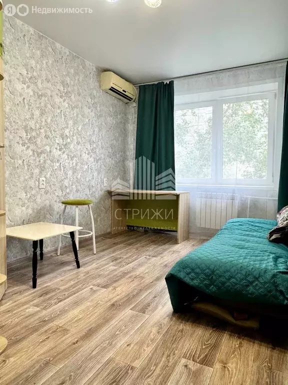 1к в 20-комнатной квартире (17 м) - Фото 1