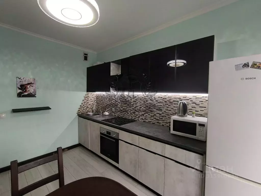 2-к кв. Ленинградская область, Мурино Всеволожский район, ул. ... - Фото 0