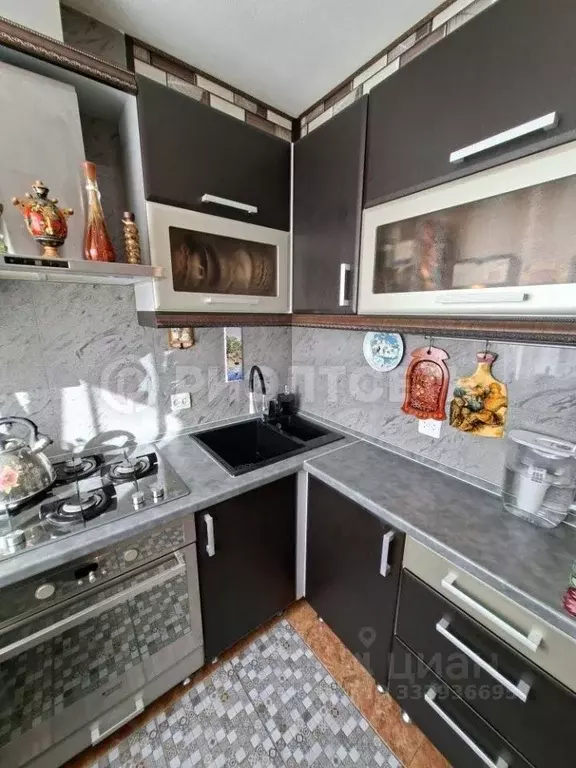 3-к кв. Мурманская область, Мурманск ул. Полярные Зори, 9 (52.8 м) - Фото 2