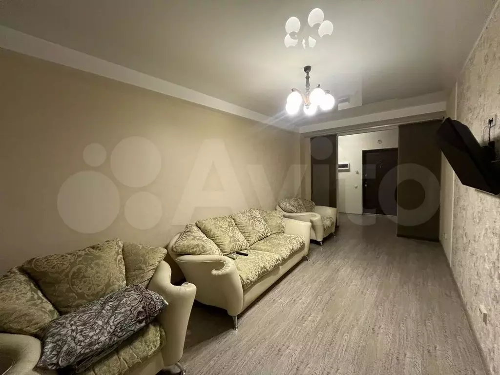 1-к. квартира, 42 м, 6/16 эт. - Фото 1