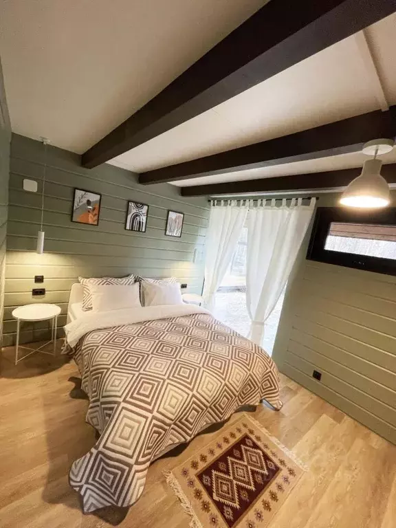 Дом в Алтай, Чемальский район Чемальский тракт, 12-й км (90 м) - Фото 1