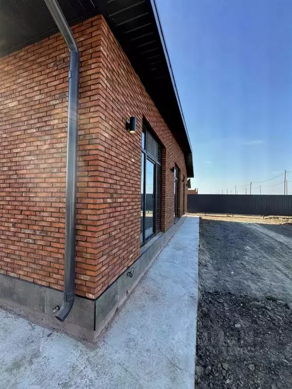 Дом в Ростовская область, Неклиновский район, с. Новобессергеневка ул. ... - Фото 1