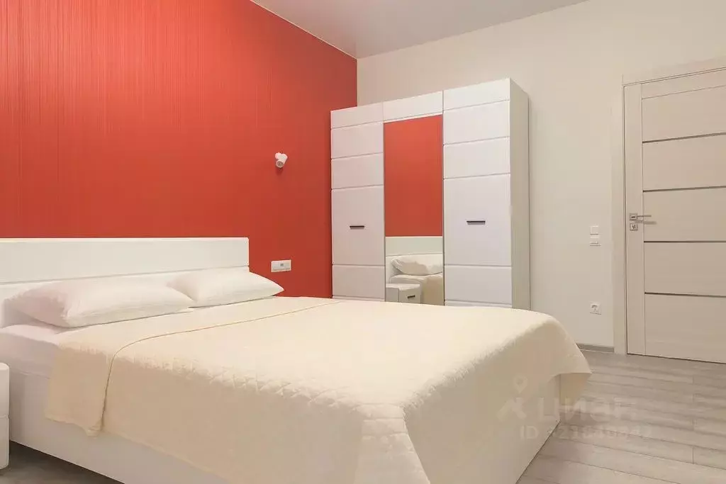 2-к кв. Крым, Симферопольский район, с. Мирное ул. Крымской Весны, 5к4 ... - Фото 1