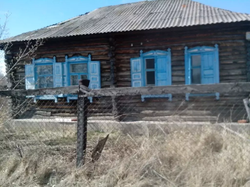 Дом в Курганская область, Сафакулевский муниципальный округ, с. ... - Фото 0
