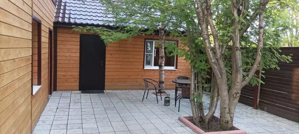 Дом в Мурманская область, Кольский район, Ура-Губа с/пос, с. Ура-Губа ... - Фото 1