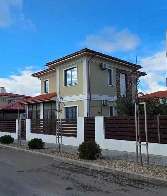 Дом в Краснодарский край, Анапа ул. Григория Черного (175 м) - Фото 1