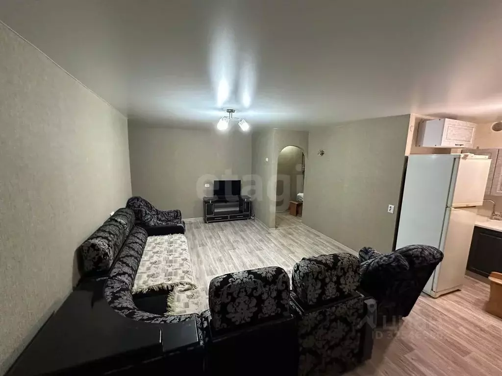 3-к кв. Калмыкия, Элиста 1-й мкр, 22 (54.8 м) - Фото 1