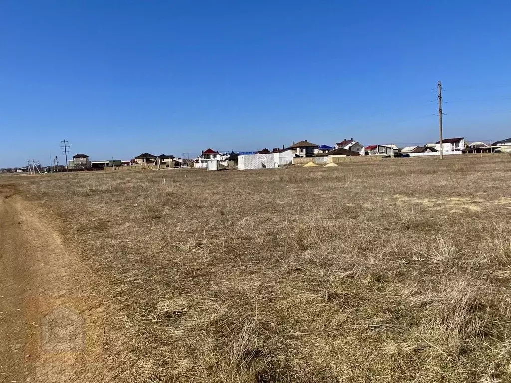 Участок в Крым, Сакский район, с. Уютное  (6.0 сот.) - Фото 1