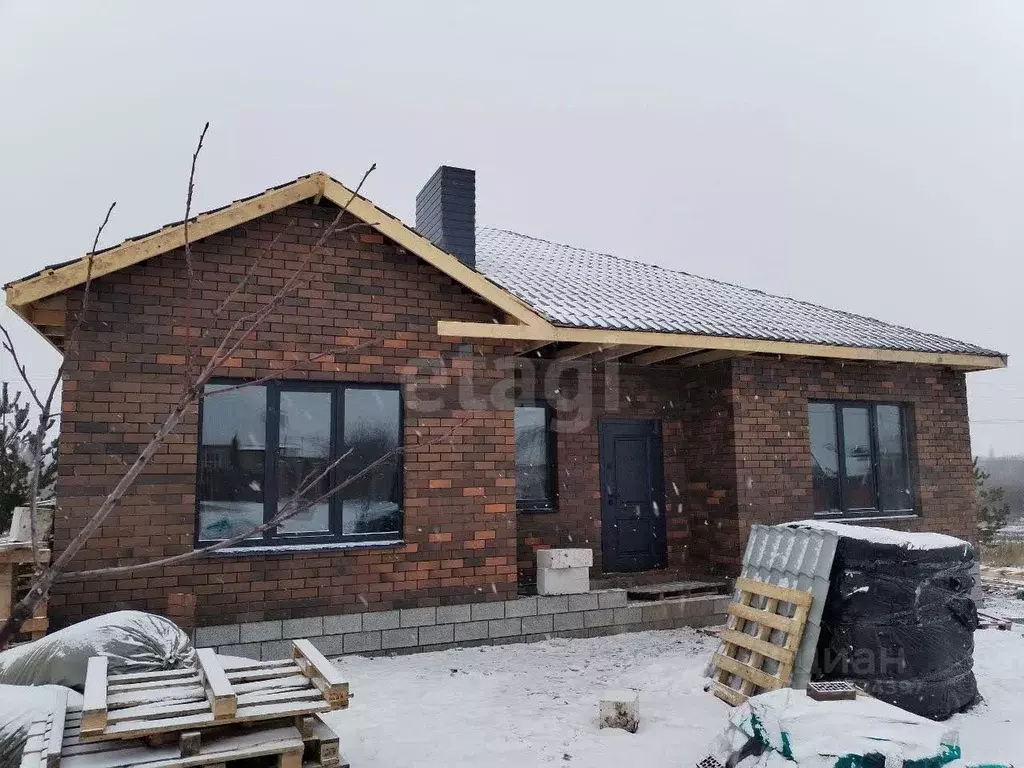 Дом в Белгородская область, Белгородский район, с. Стрелецкое ул. ... - Фото 1