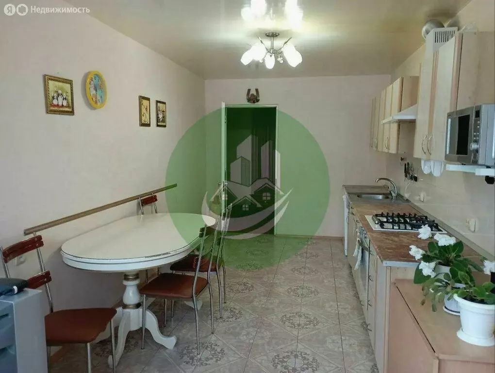 5-комнатная квартира: Ессентуки, улица Маяковского, 15 (187 м) - Фото 0