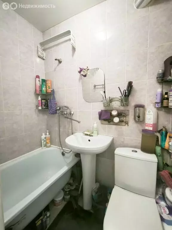 1-комнатная квартира: Чебоксары, улица Декабристов, 20к1 (18 м) - Фото 0