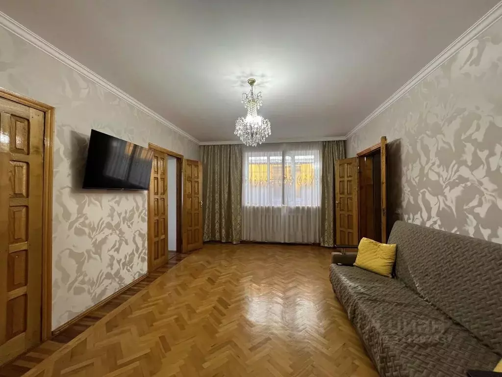 Дом в Северная Осетия, Владикавказ ул. Трубецкого, 9 (81 м) - Фото 1