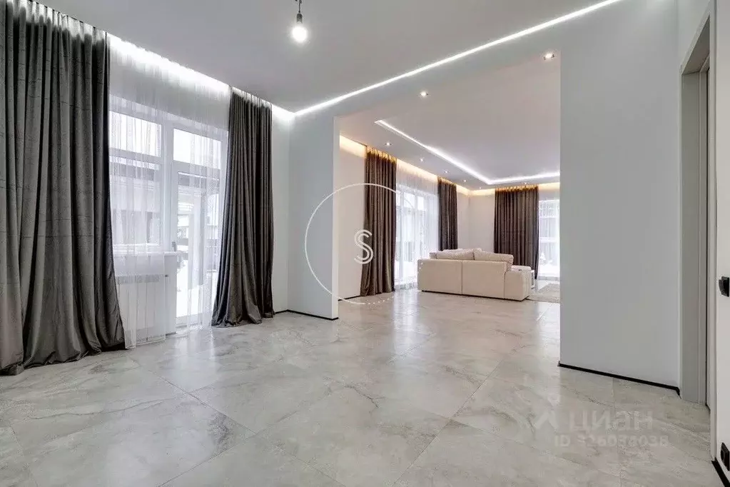 Дом в Московская область, Одинцовский городской округ, с. Ромашково ... - Фото 2