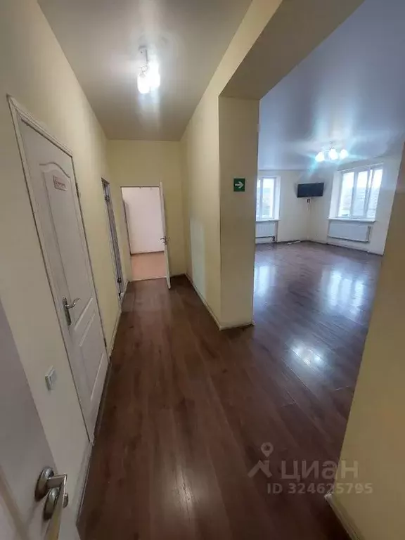 Дом в Крым, Симферопольский район, с. Чистенькое ул. Калинина (140 м) - Фото 2