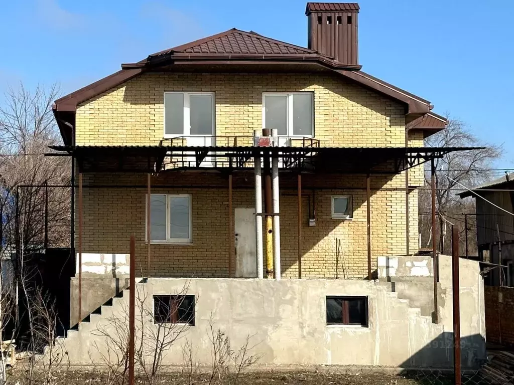 Дом в Ростовская область, Ростов-на-Дону Плодовая ул., 9 (260 м) - Фото 1