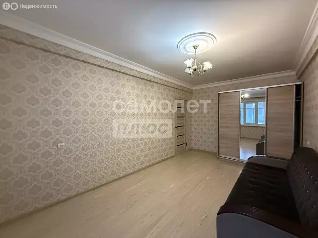 1-комнатная квартира: Махачкала, улица Габитова, 10 (40 м) - Фото 1