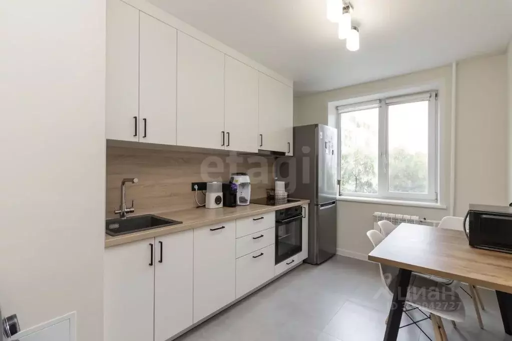 3-к кв. Тюменская область, Тюмень Холодильная ул., 54 (65.5 м) - Фото 1