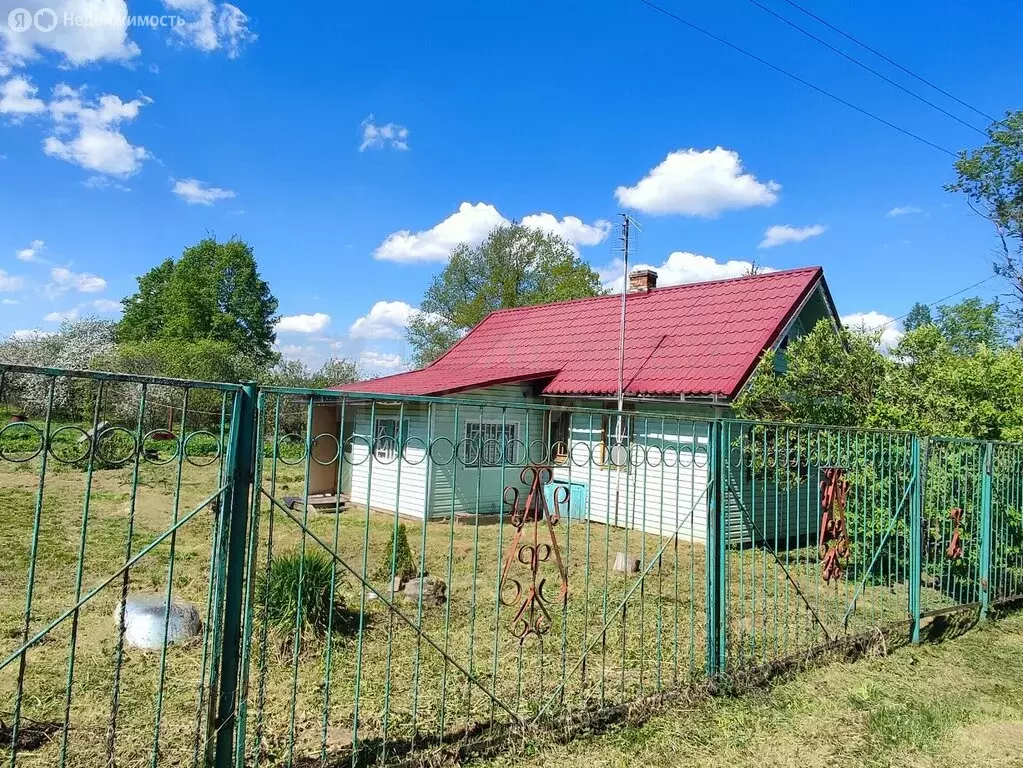 Дом в Новгородская область, Солецкий муниципальный округ, деревня ... - Фото 1
