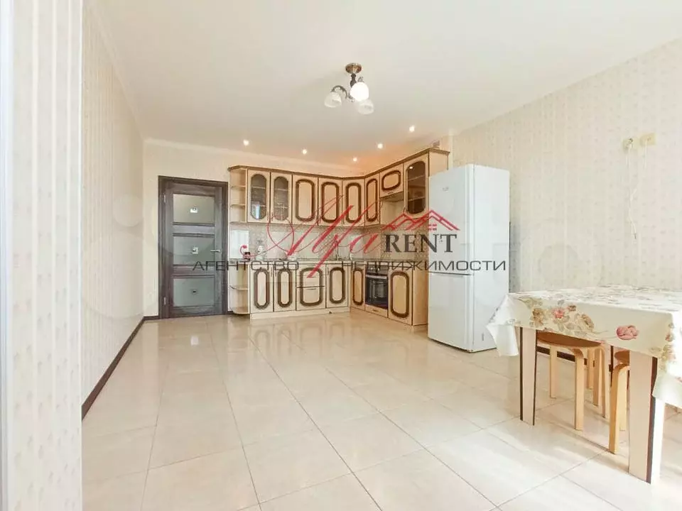 1-к. квартира, 60 м, 7/17 эт. - Фото 1