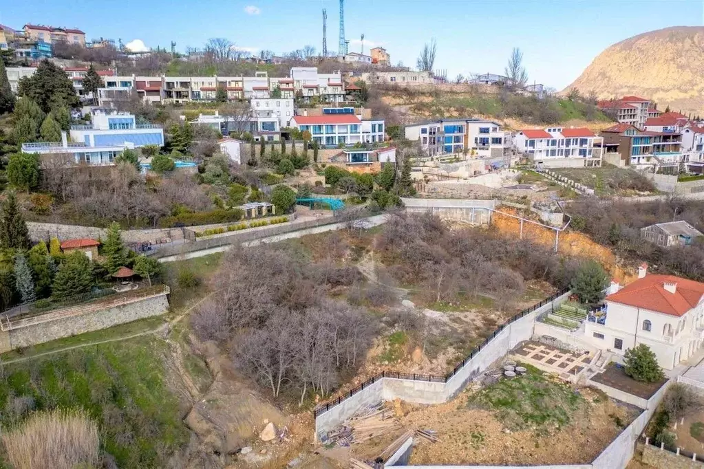 Участок в Крым, Ялта муниципальный округ, Гурзуф пгт ул. Ялтинская ... - Фото 0