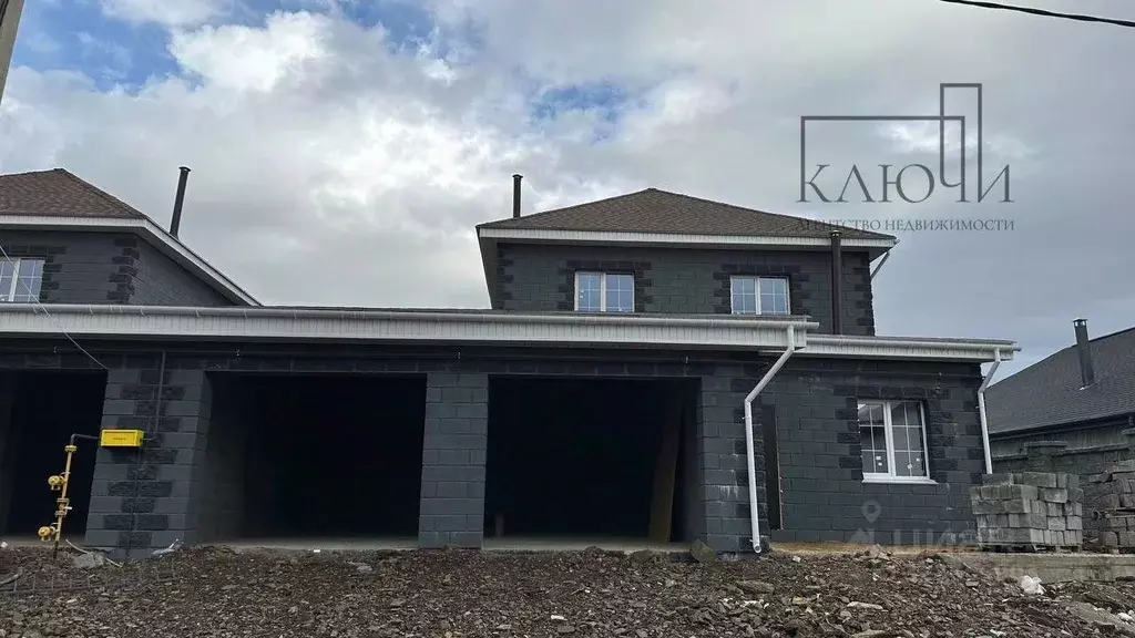 Дом в Челябинская область, Магнитогорск ул. Книжная, 30 (250 м) - Фото 1