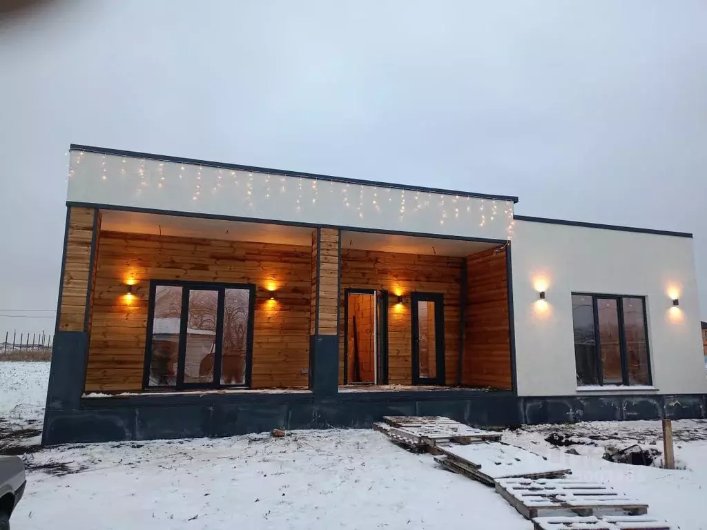 Дом в Белгородская область, Белгородский район, с. Стрелецкое, ... - Фото 0
