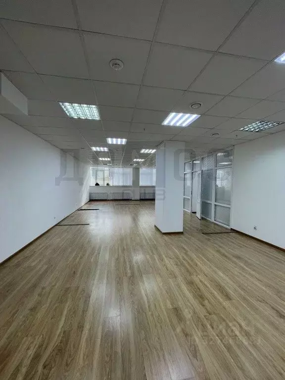 Офис в Свердловская область, Екатеринбург ул. Мамина-Сибиряка, 101 ... - Фото 1