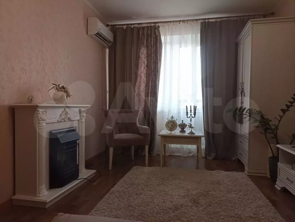 2-к. квартира, 56 м, 8/17 эт. - Фото 0