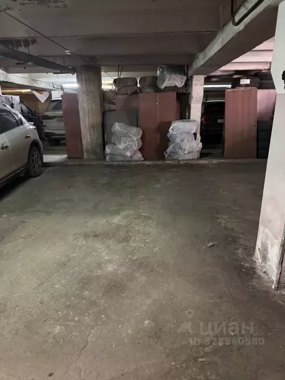 Гараж в Москва Малый Конюшковский пер., 2 (19 м) - Фото 1