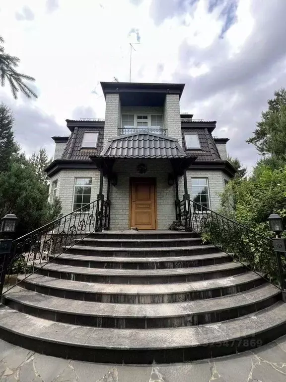 Дом в Московская область, Люберцы городской округ, Малаховка пгт ул. ... - Фото 1