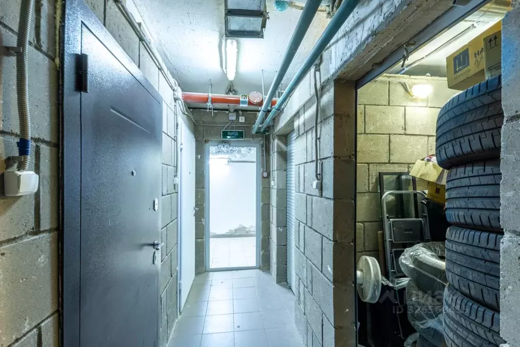 Гараж в Московская область, Красногорск ул. Авангардная, 3 (4 м) - Фото 1