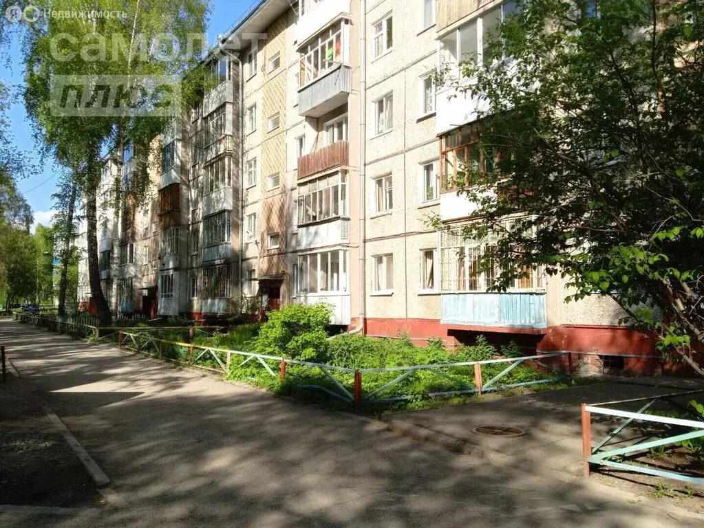 2-комнатная квартира: Томск, улица Лазарева, 8 (46 м) - Фото 0