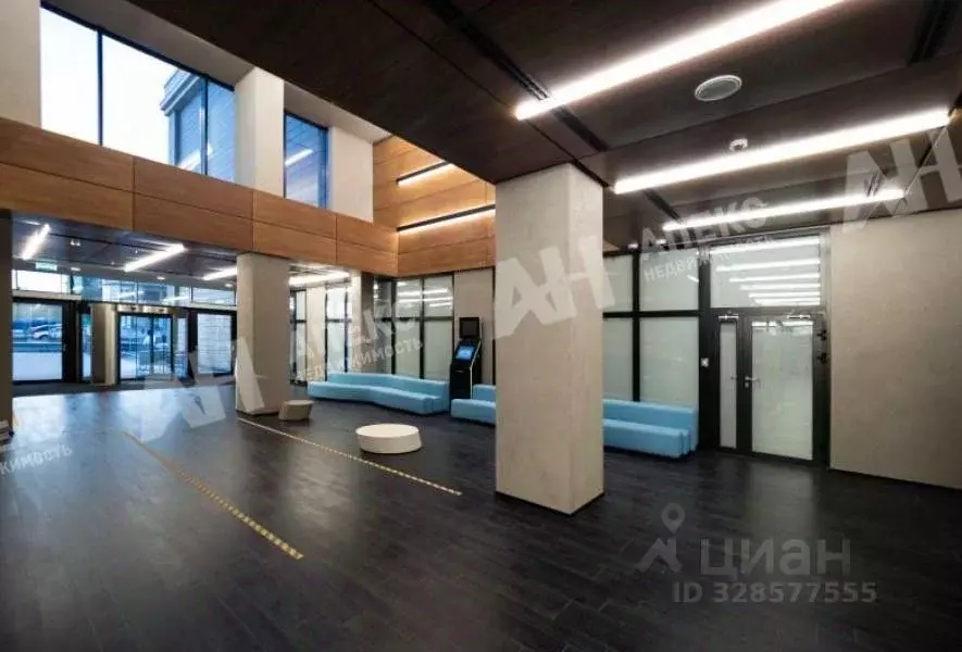 Помещение свободного назначения в Москва Верейская ул., 11 (1632 м) - Фото 1