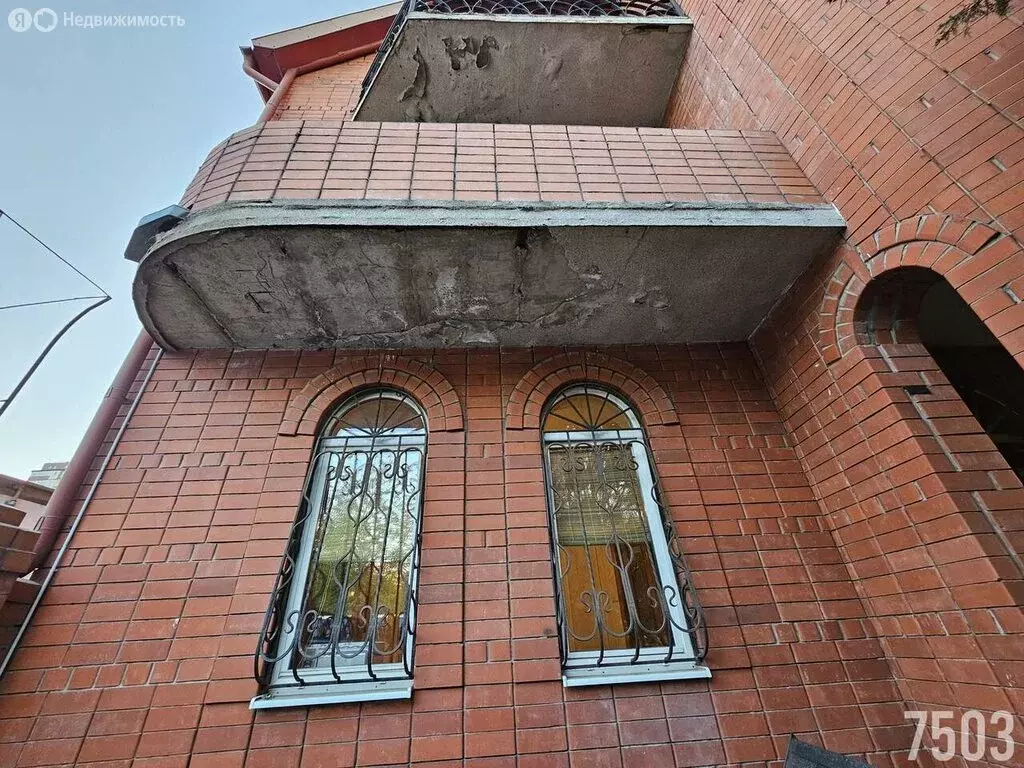 Дом в Ростов-на-Дону, улица Мечникова (367 м) - Фото 1