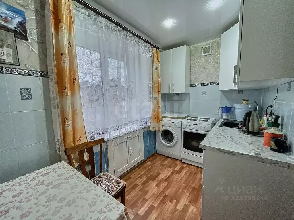 2-к кв. Кемеровская область, Прокопьевск Институтская ул., 46 (42.5 м) - Фото 1