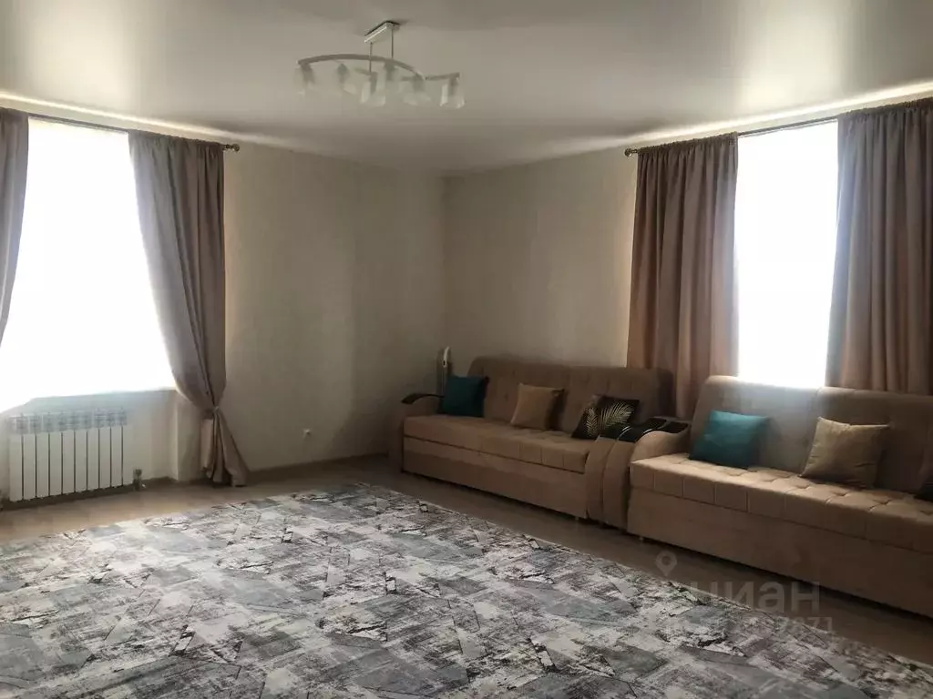 2-к кв. Северная Осетия, Владикавказ ул. Курсантов-Кировцев, 35 (68.0 ... - Фото 1