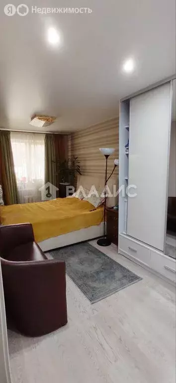 3-комнатная квартира: Калининград, Пионерская улица, 30 (56.8 м) - Фото 0