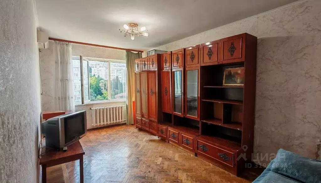 2-к кв. Крым, Ялта ул. Фурмана, 6 (62.7 м) - Фото 0